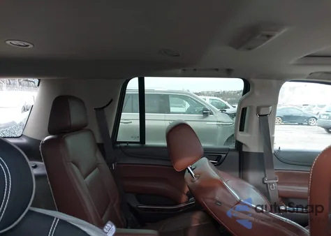 2015 Chevrolet Tahoe Ltz z USA, uszkodzony, nr VIN 1GNSKCKC0FR506662